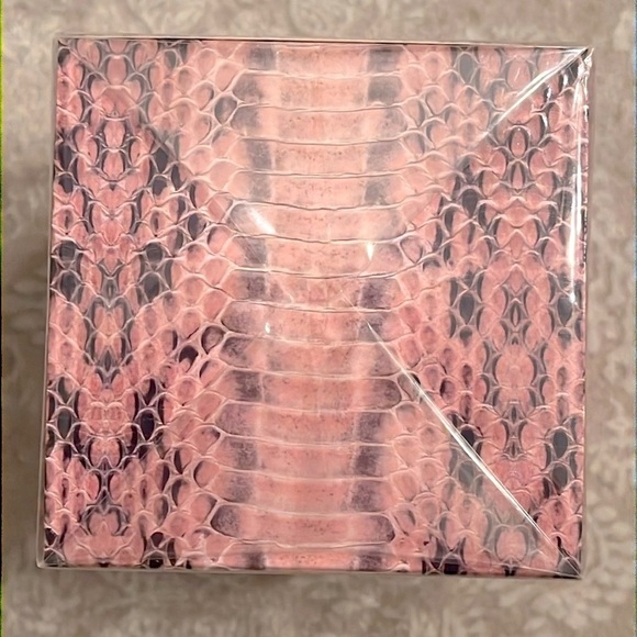 Brand New Jimmy Choo Eau De Parfum Natural Spray 1.3 Fl Oz Fragrance Sealed - Picture 2 of 6